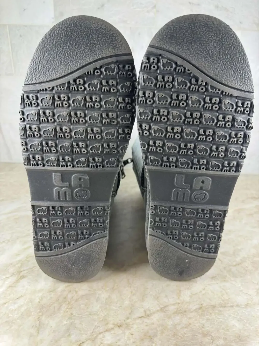 LAMO Gray Suede Mid Calf Winter Boots Faux Fur Lined Side Zip Womens 8